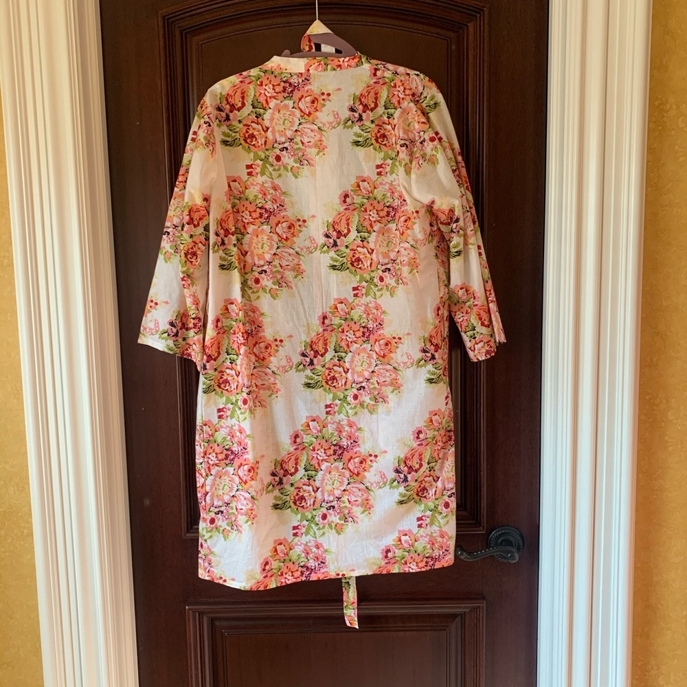 Floral Robe - Picture 4 of 4